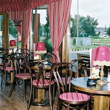 Sunset Motel Szombathely Ngoại thất bức ảnh